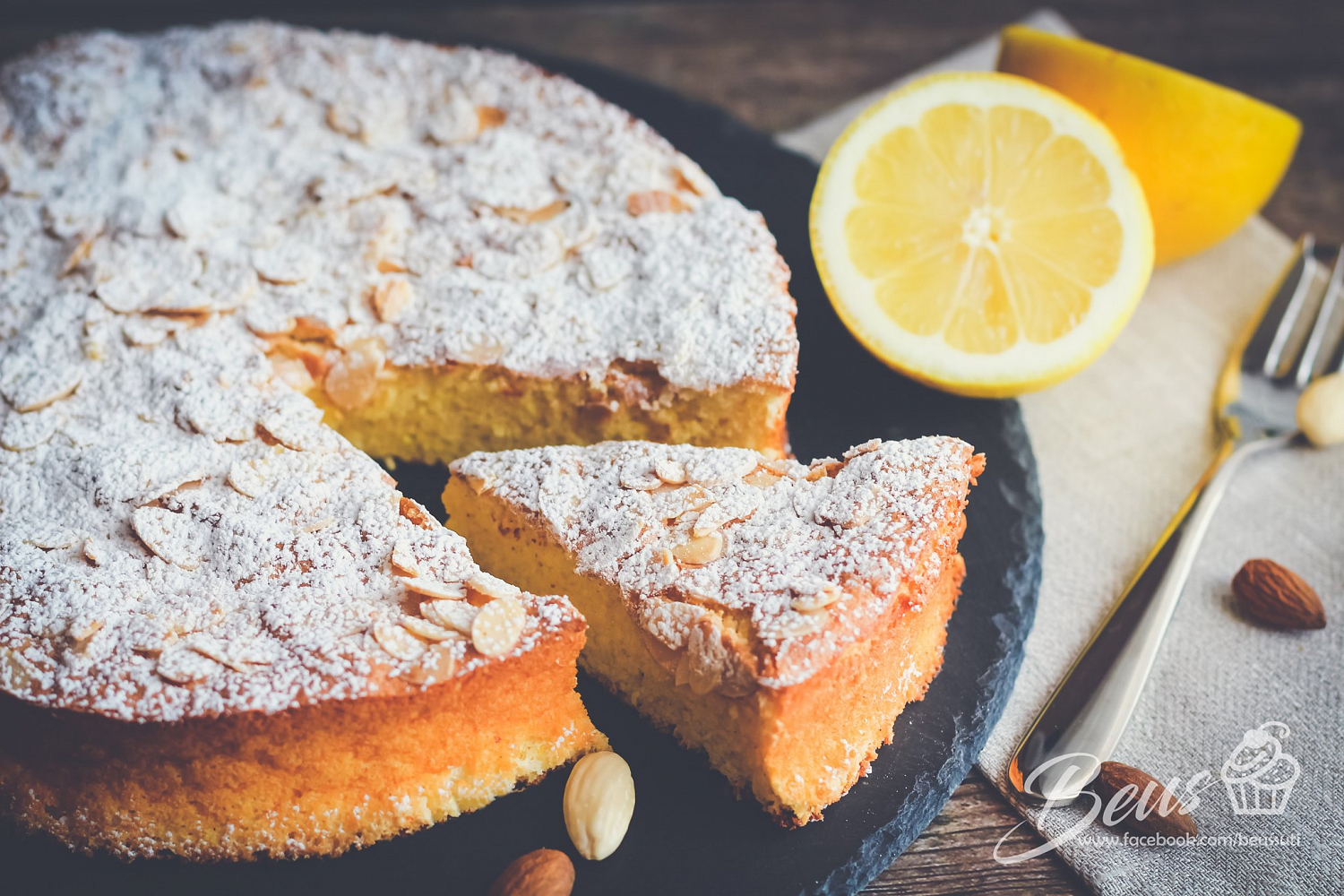 Lisztmentes mandulatorta receptünkkel gyorsan készíthetsz finomat